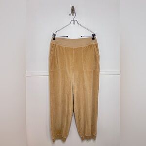 Pact Organic Cotton Pure Velour Relaxed Sweatpant in Sesame